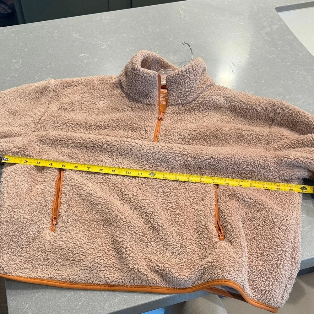 Girlfriend Collective Tan Puffer Jacket - Picture 4 of 5